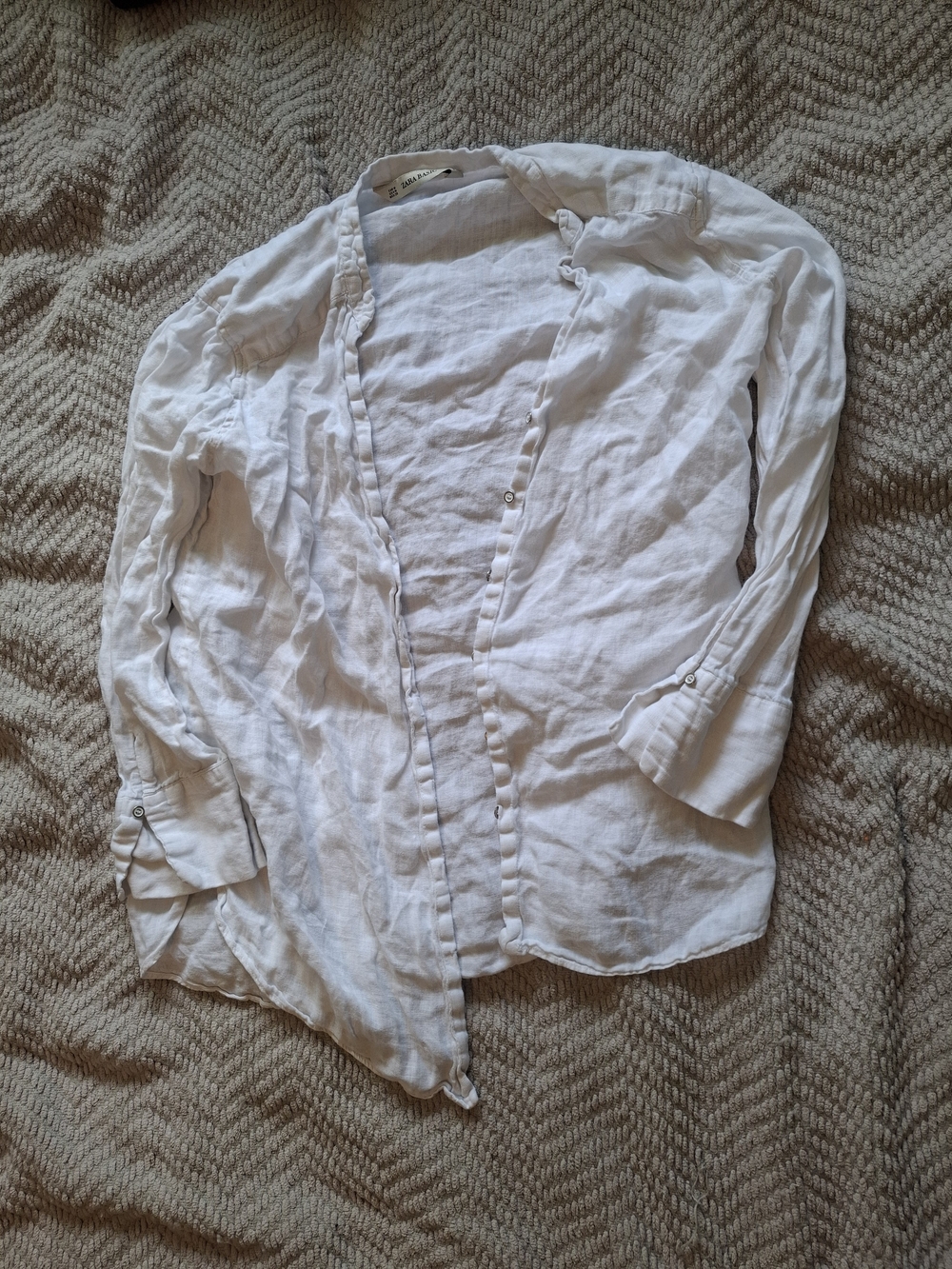 Zara White Casual Button-Down Shirt Size Medium